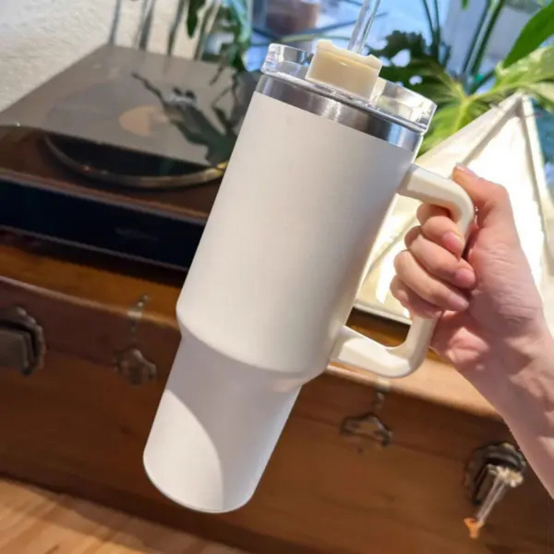 Copo Quencher 1,200ML - PERSONALIZADO Branco